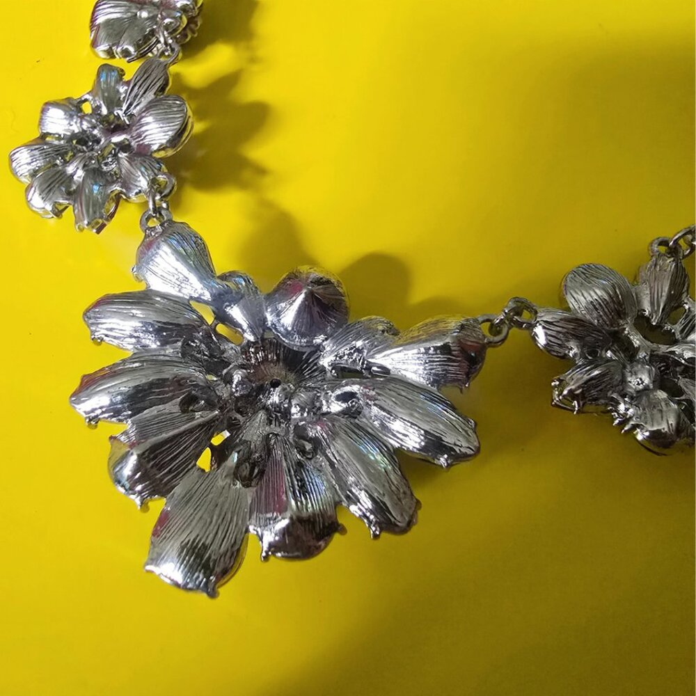 Chunky Rhinestone Floral Statement Necklace - Picture 4 of 5